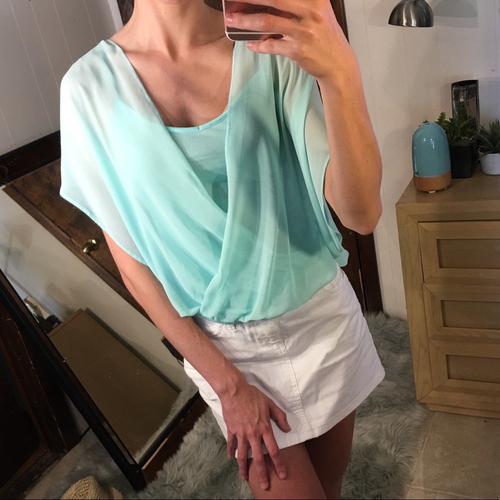 PRETTY! 🦋 Sheer blouse + cami top - Express XS